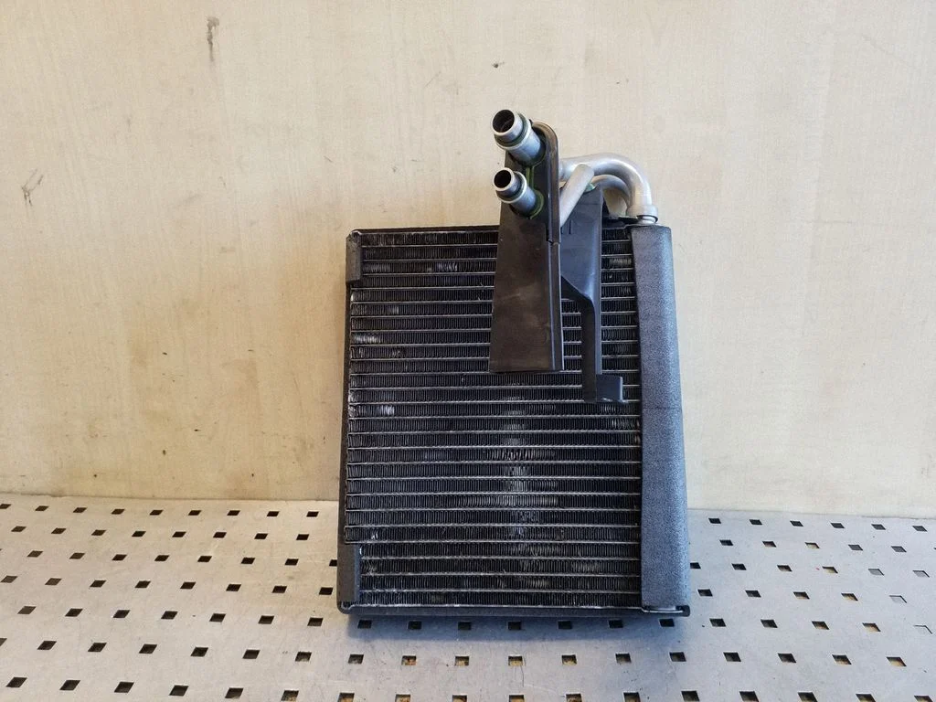 Kliimaseadme radiaator (salongis)