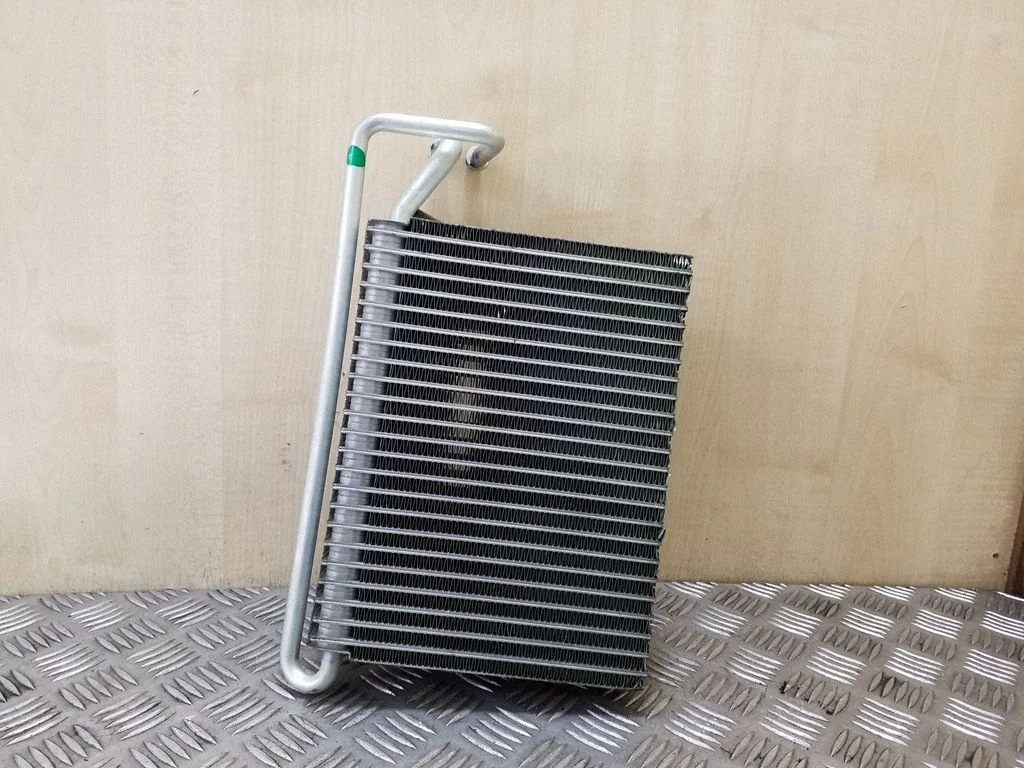 Kliimaseadme radiaator (salongis) H9104002