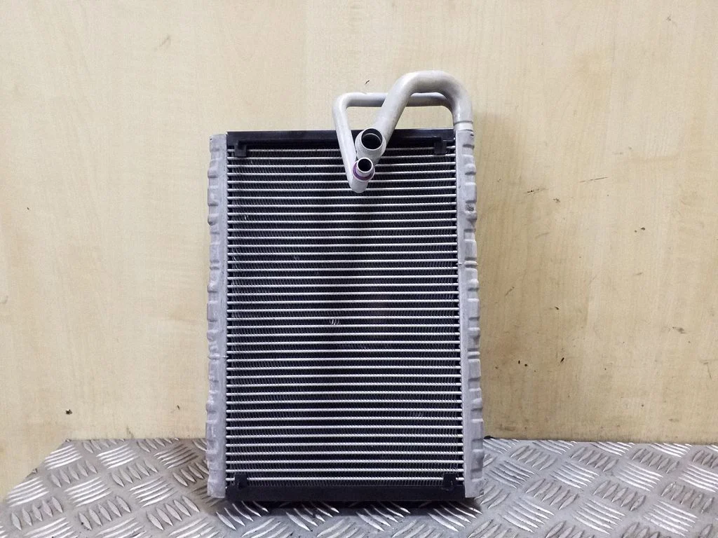 Kliimaseadme radiaator (salongis) H1405009