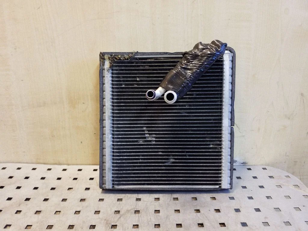 Air conditioning (A/C) radiator (interior)