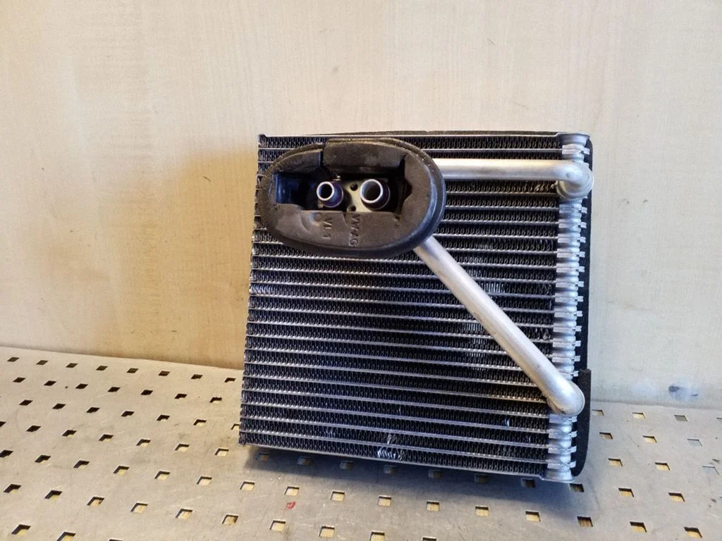Air conditioning (A/C) radiator (interior)