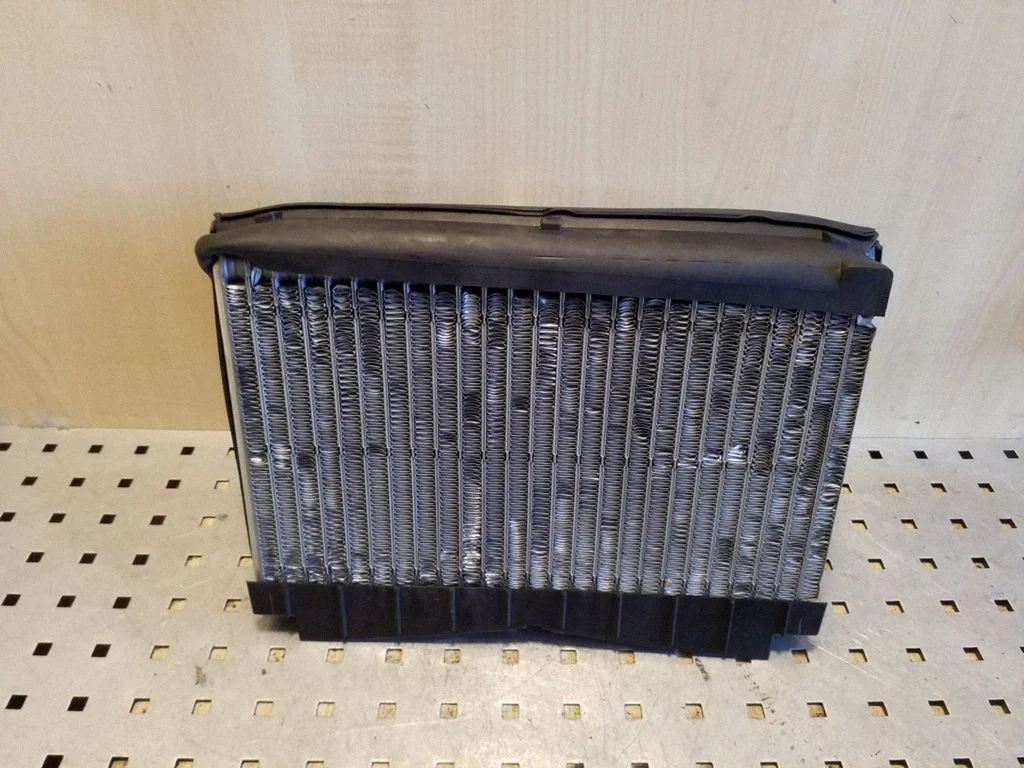 Air conditioning (A/C) radiator (interior)