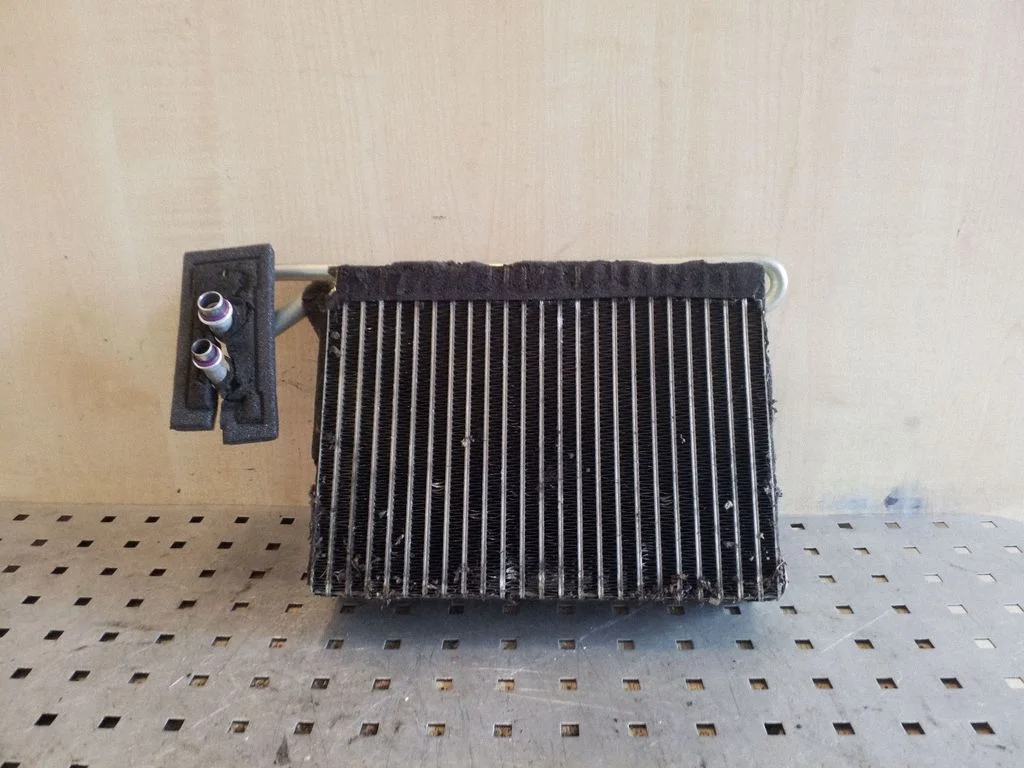Kliimaseadme radiaator (salongis)