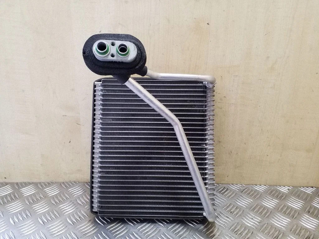 Air conditioning (A/C) radiator (interior)