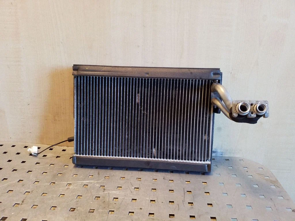 Parownik klimatyzacji – Subaru Outback (2009-2014)