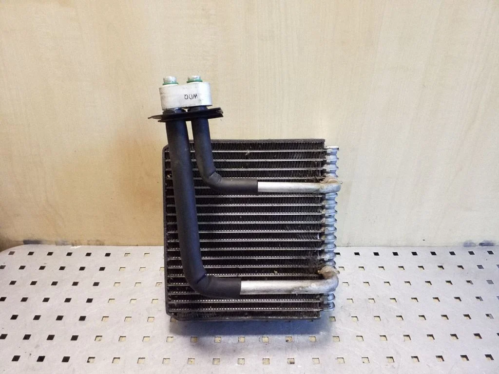 Air conditioning (A/C) radiator (interior)