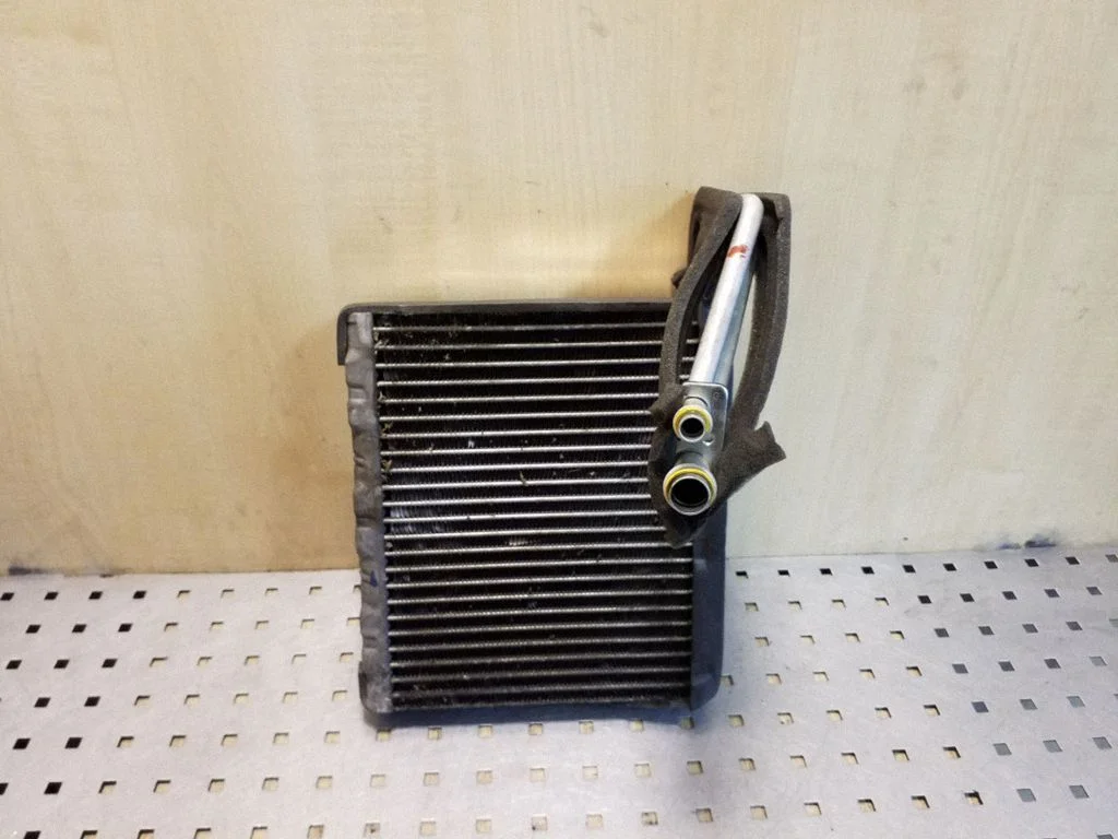 Air conditioning (A/C) radiator (interior) – Volvo XC60 (2009-2013)
