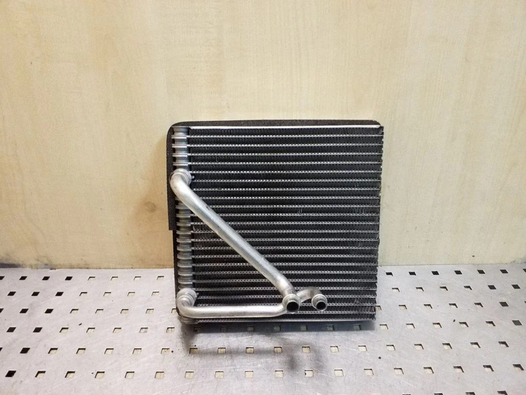 Air conditioning (A/C) radiator (interior)