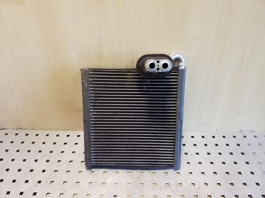 Air conditioning (A/C) radiator (interior)