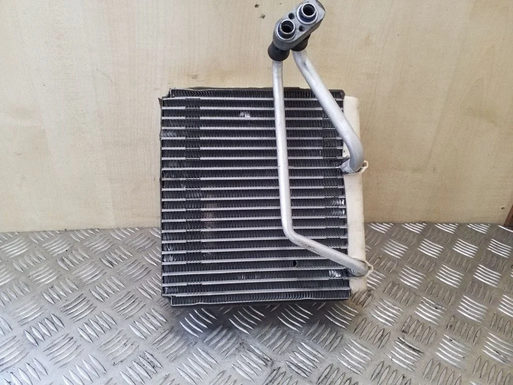Kliimaseadme radiaator (salongis)