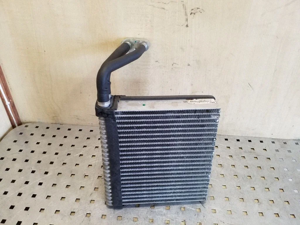 Air conditioning (A/C) radiator (interior) 4M5H19860AE