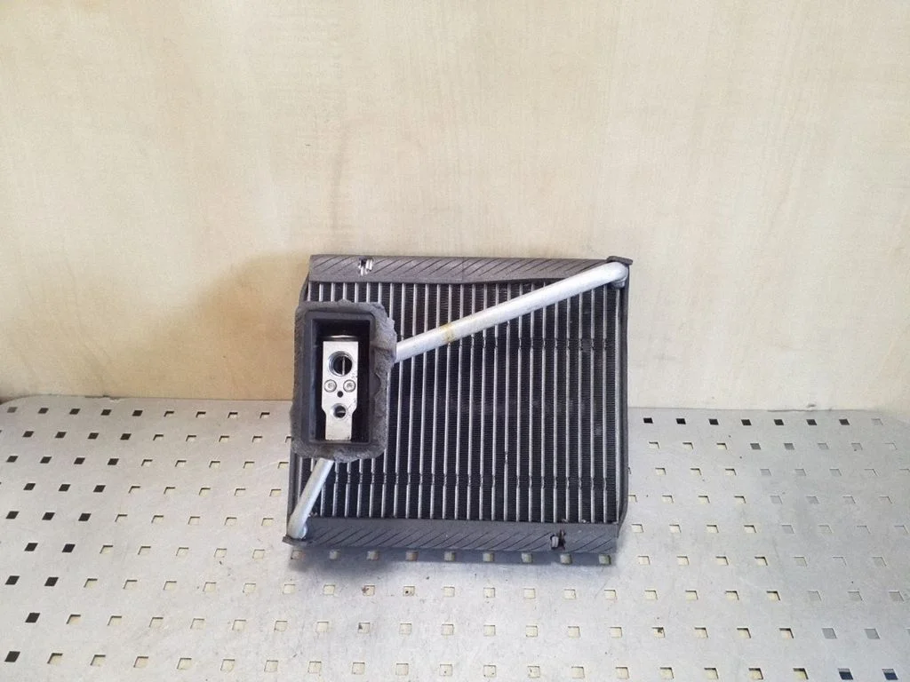 Air conditioning (A/C) radiator (interior)