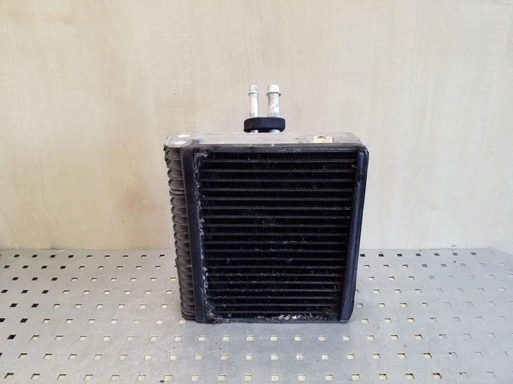 Kliimaseadme radiaator (salongis) – Audi Q7 4L (2005-2015)