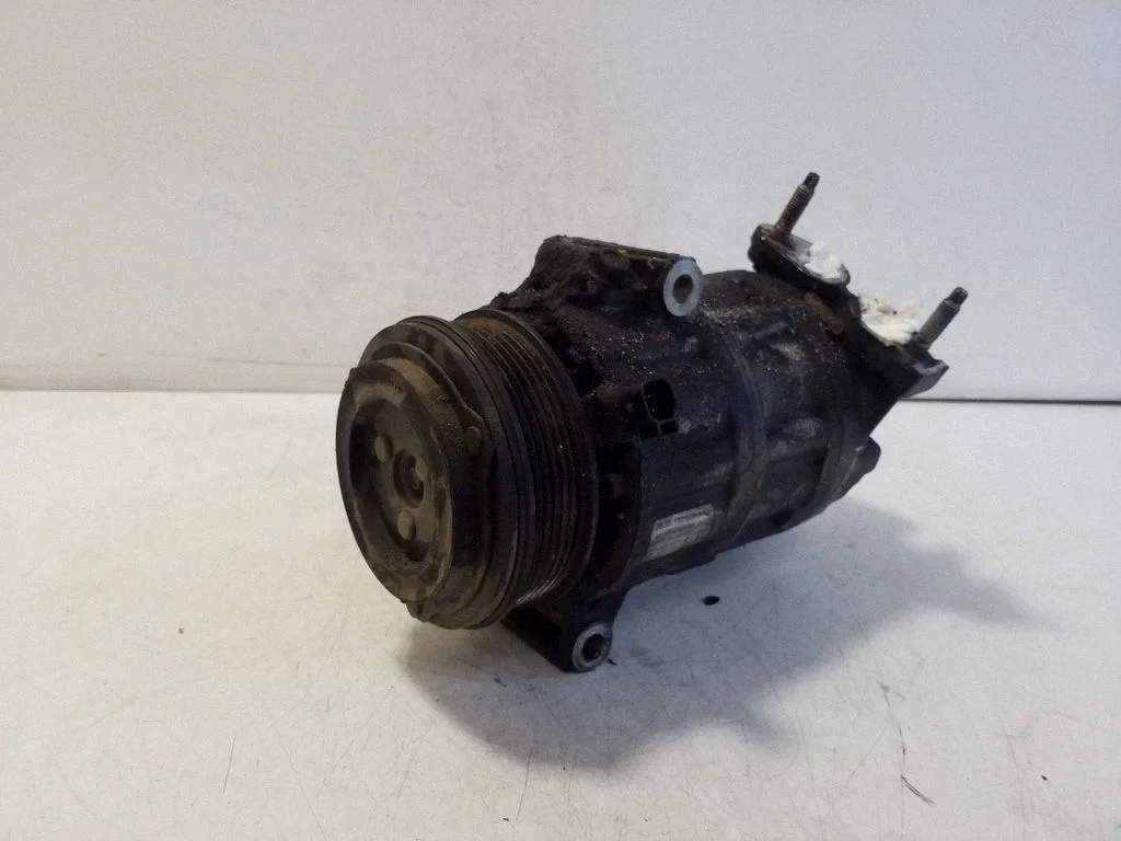 Air conditioning (A/C) compressor (pump) JB3B19D629AA