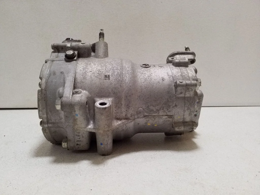 Air conditioning (A/C) compressor (pump) 32289915