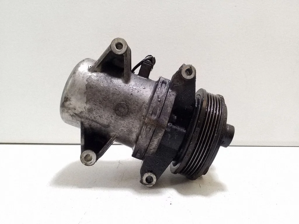Air conditioning (A/C) compressor (pump) 7813A968