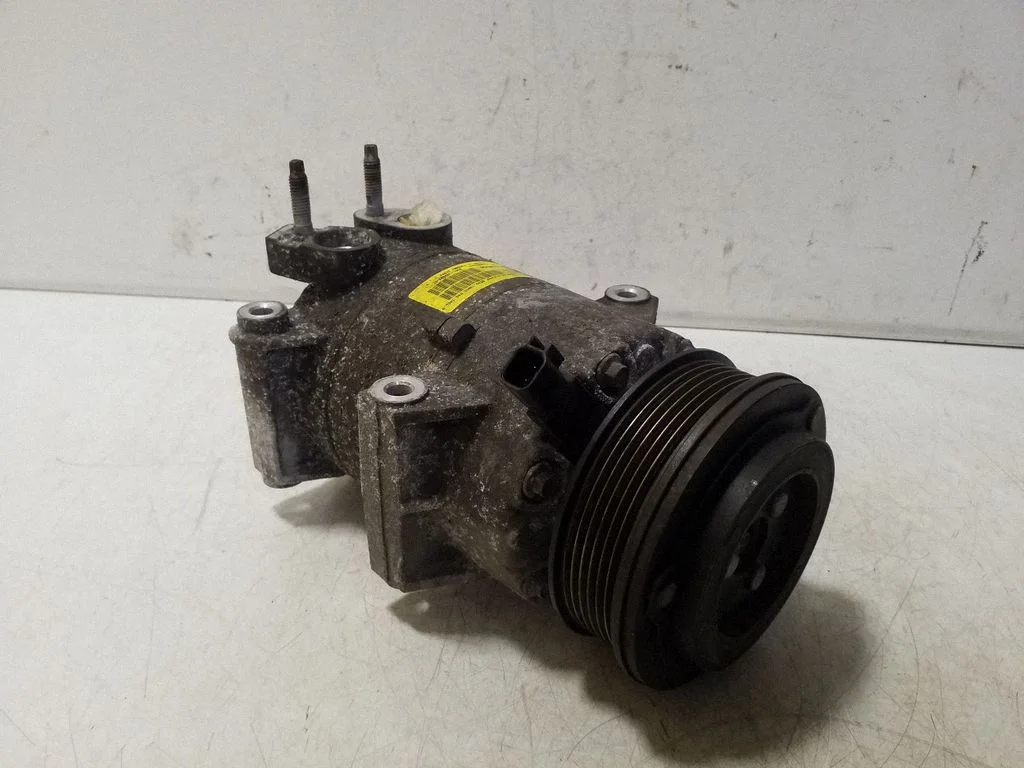 Sprężarka klimatyzacji GV6119D629CC