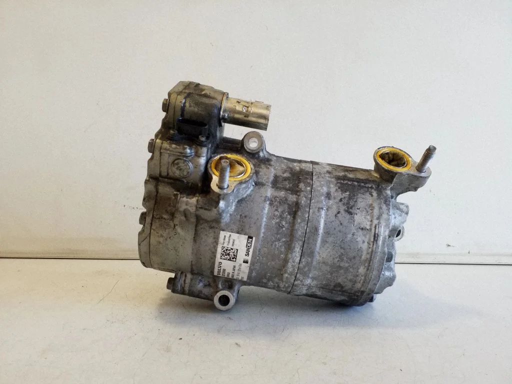 Kliimakompressor (pump) 32130500
