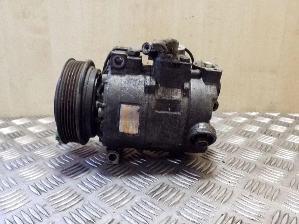 Air conditioning (A/C) compressor (pump) 4D0260808