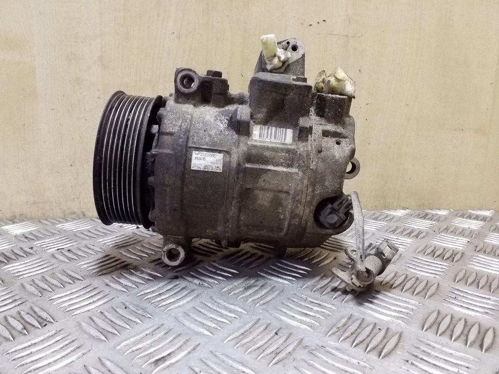 Air conditioning (A/C) compressor (pump) JPB000183