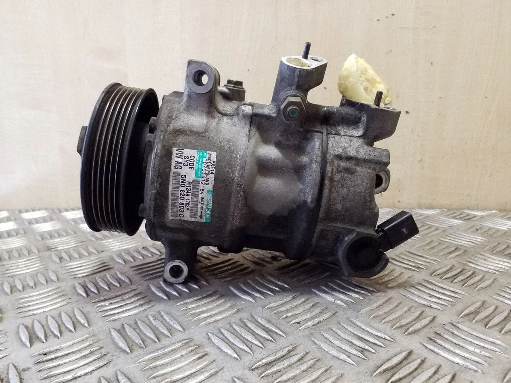 Sprężarka klimatyzacji 5N0820803C