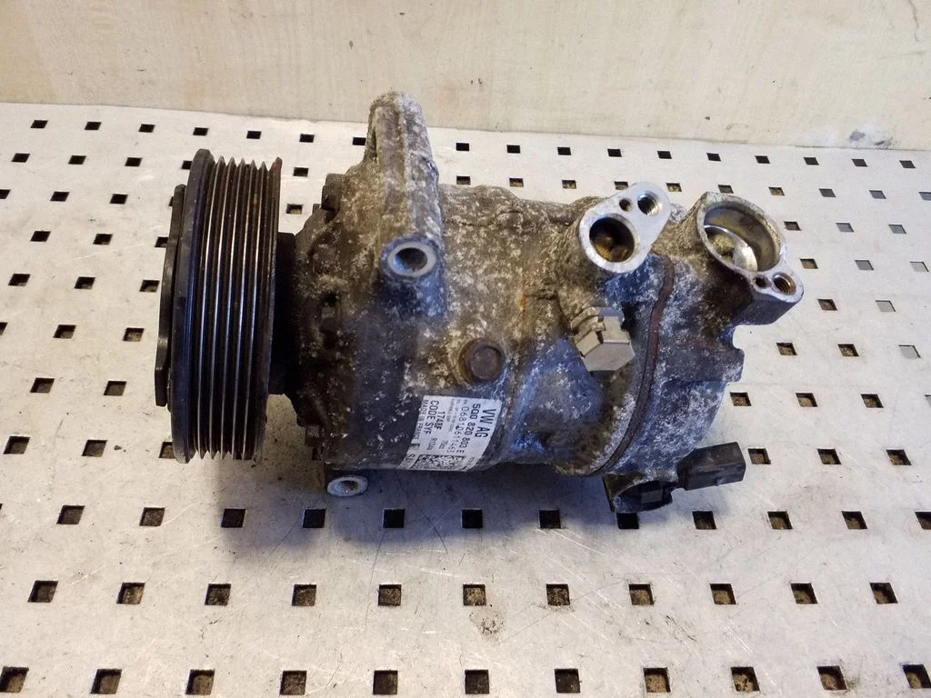Air conditioning (A/C) compressor (pump) 5Q0820803E