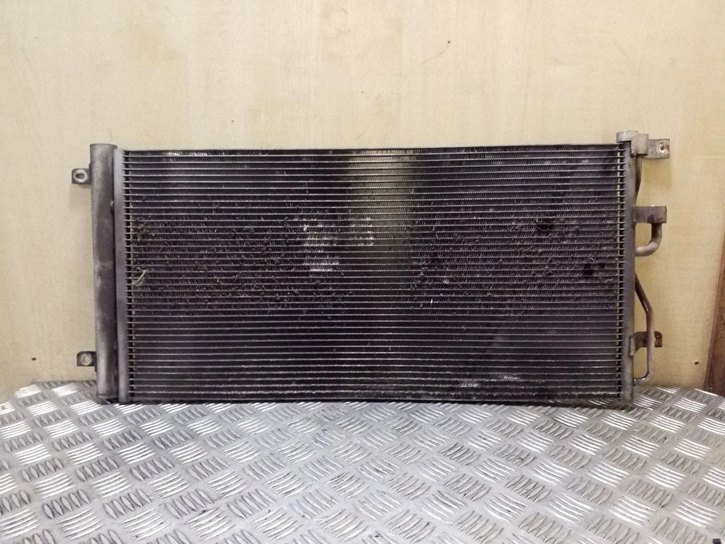 Kliimaseadme jahutusradiaator (kondensaator) 20874703