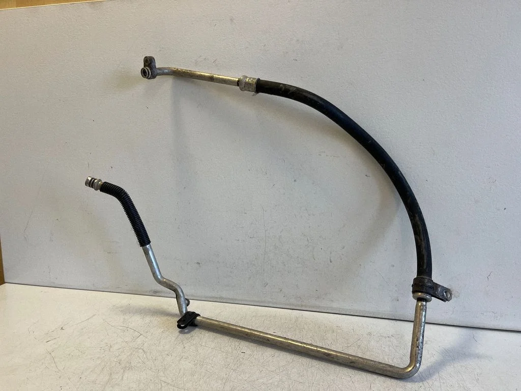 Air conditioning (A/C) pipe/hose