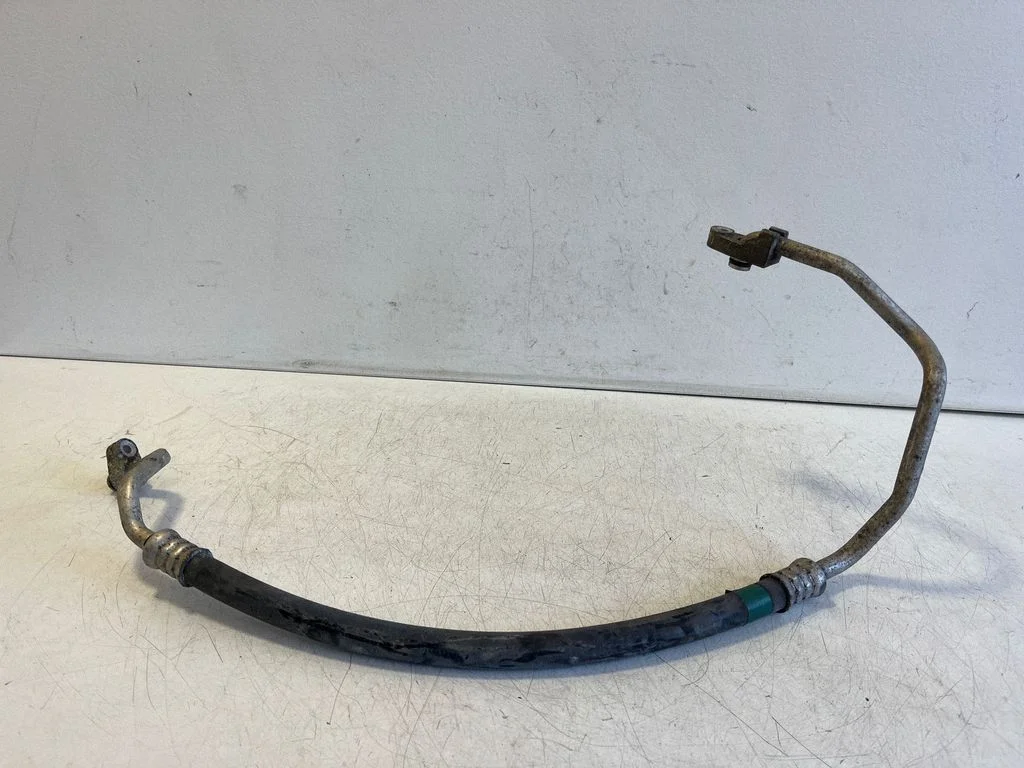 Air conditioning (A/C) pipe/hose