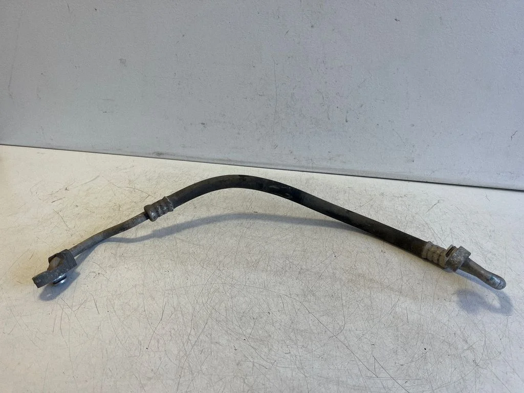 Air conditioning (A/C) pipe/hose