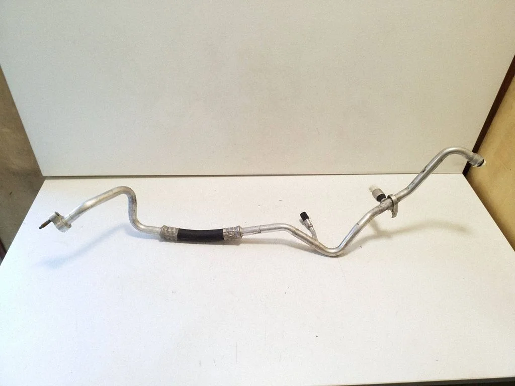 Air conditioning (A/C) pipe/hose