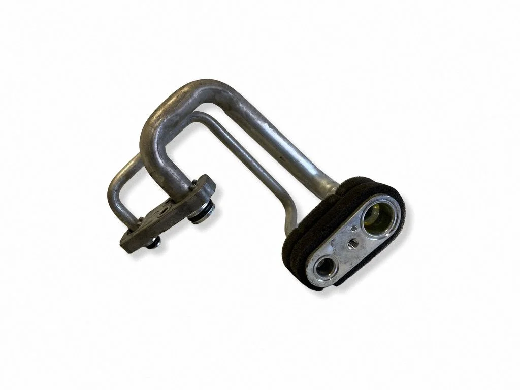 Air conditioning (A/C) pipe/hose