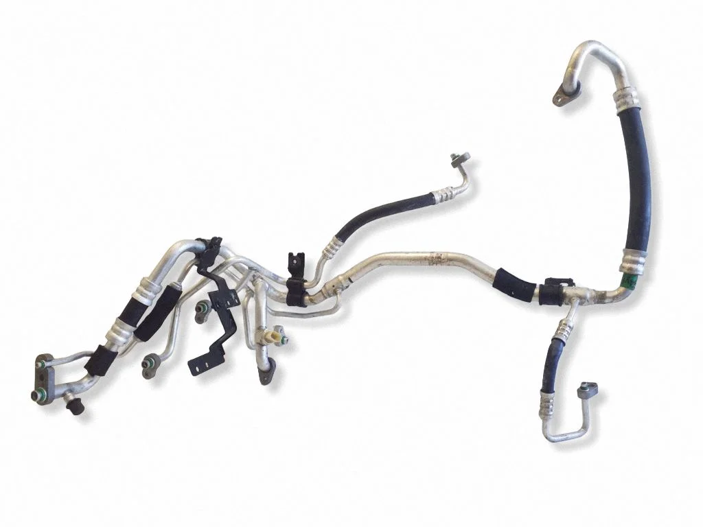 Air conditioning (A/C) pipe/hose 97775HF120
