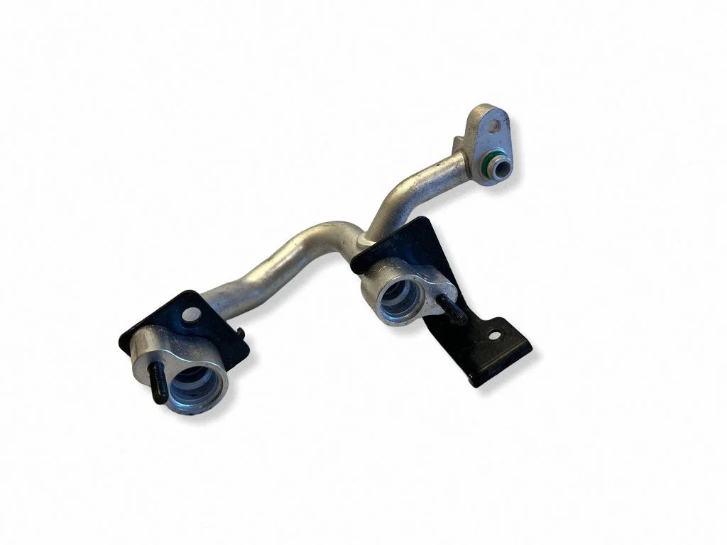Air conditioning (A/C) pipe/hose