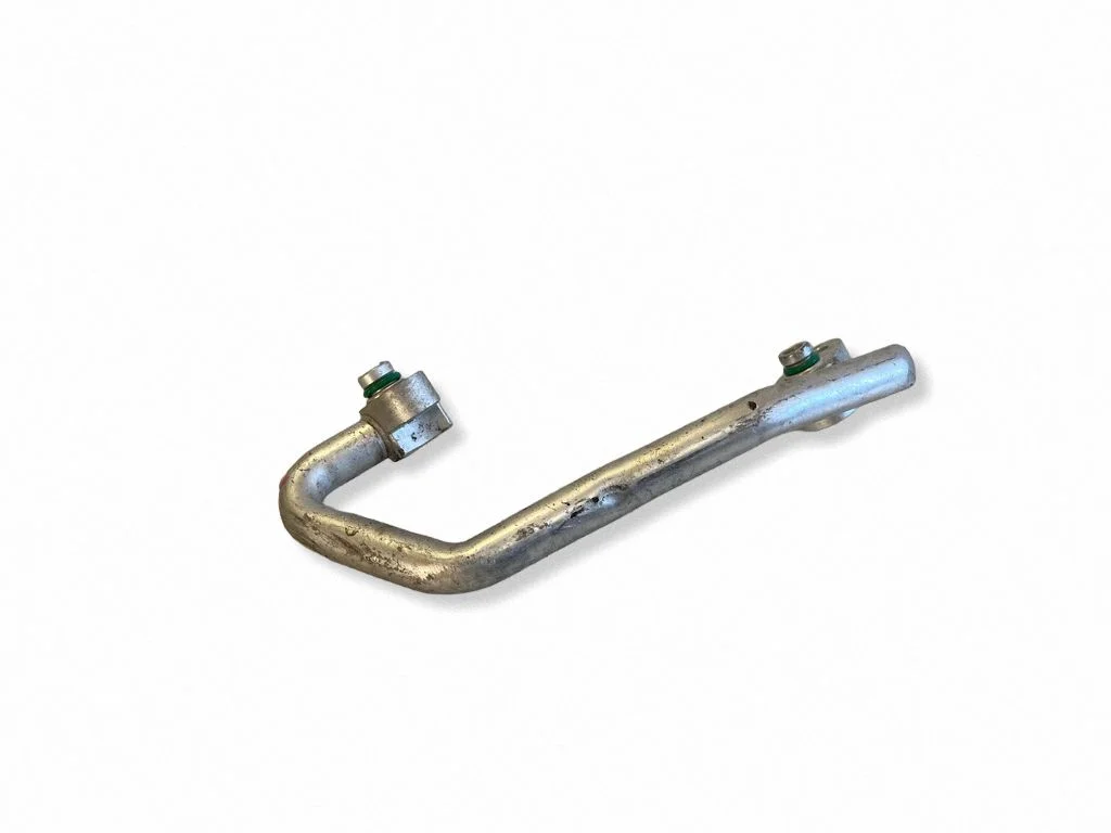 Air conditioning (A/C) pipe/hose