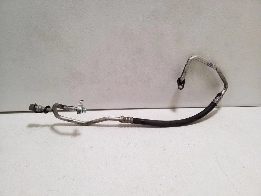 Air conditioning (A/C) pipe/hose