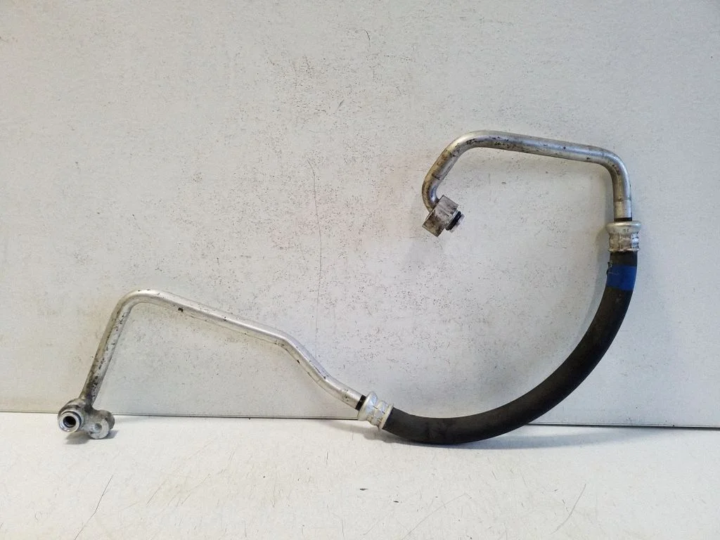 Air conditioning (A/C) pipe/hose