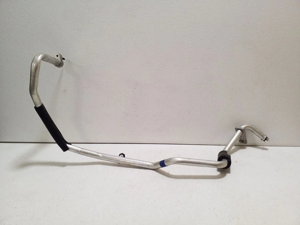 Air conditioning (A/C) pipe/hose