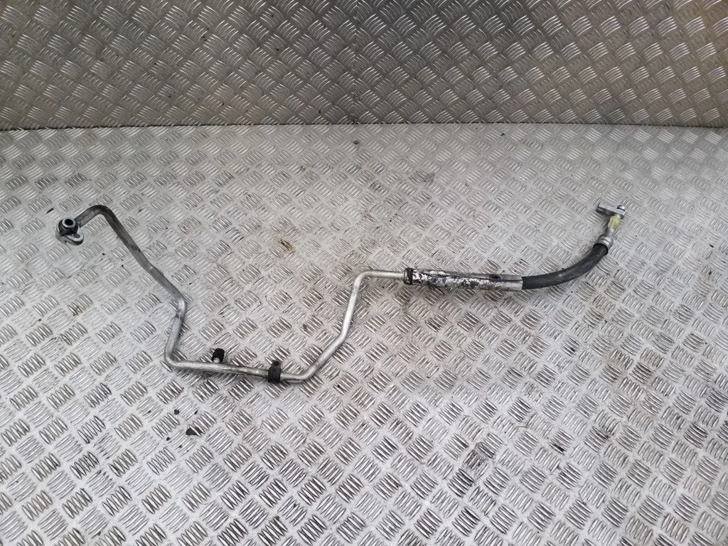 Air conditioning (A/C) pipe/hose