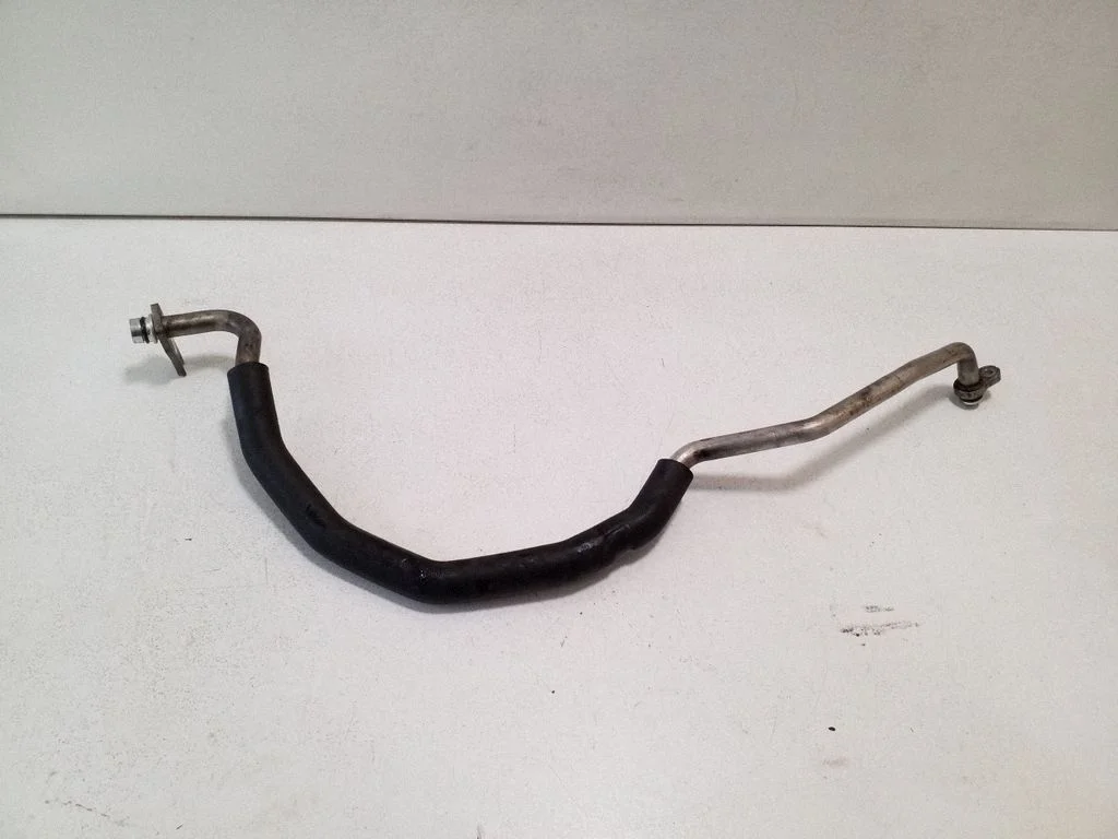 Air conditioning (A/C) pipe/hose