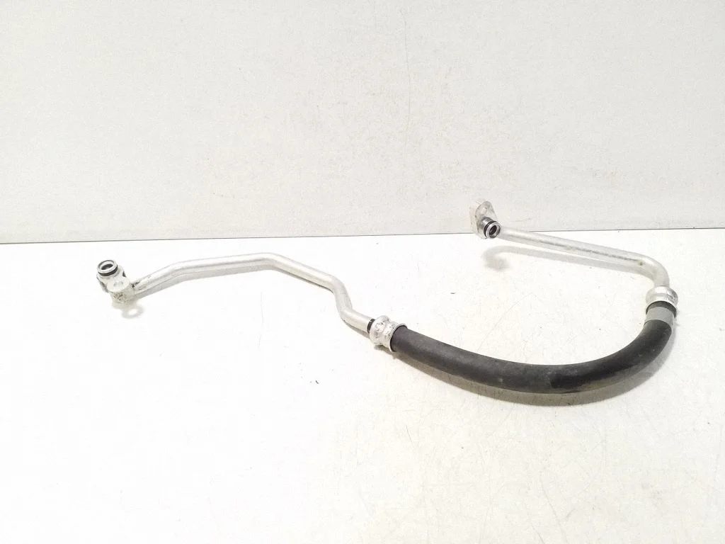 Air conditioning (A/C) pipe/hose