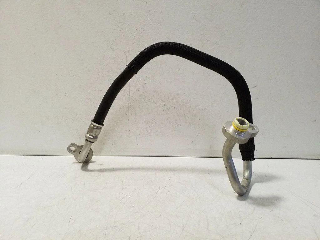 Air conditioning (A/C) pipe/hose 31369392