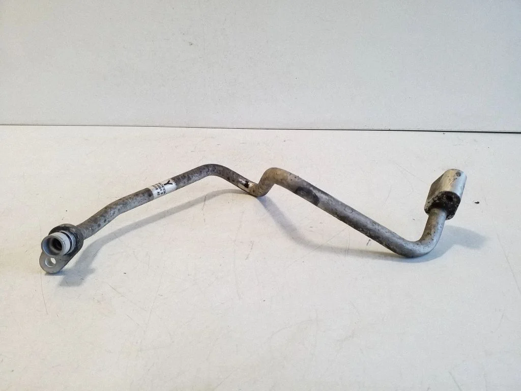 Air conditioning (A/C) pipe/hose 924474CE3A