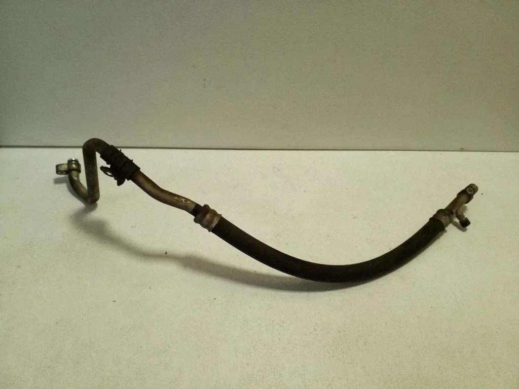 Air conditioning (A/C) pipe/hose