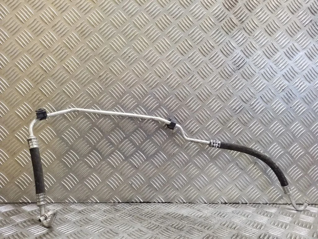 Air conditioning (A/C) pipe/hose – Renault Megane I (1995-2002)