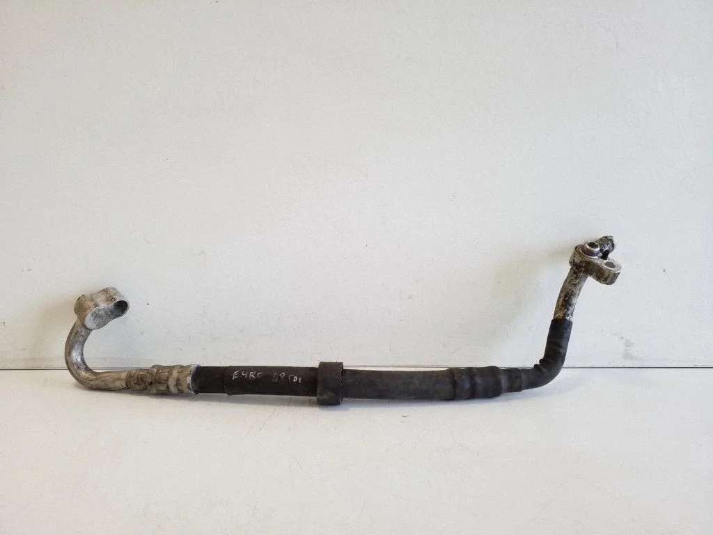 Air conditioning (A/C) pipe/hose