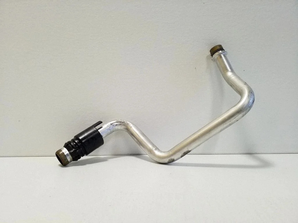 Air conditioning (A/C) pipe/hose