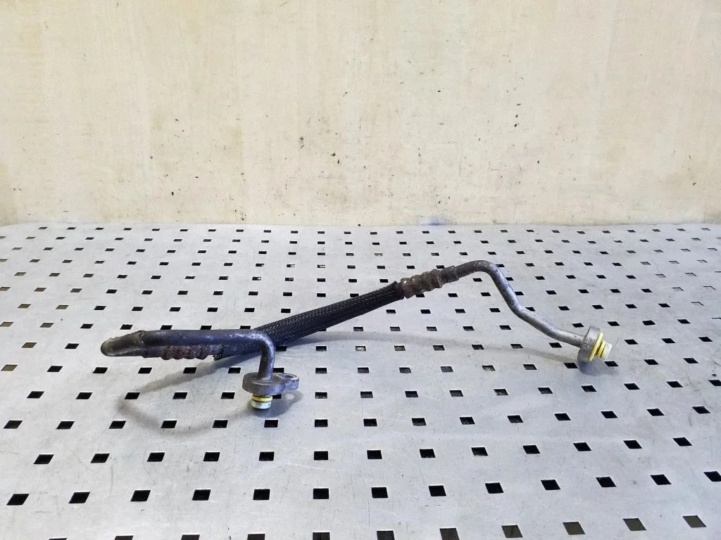 Air conditioning (A/C) pipe/hose 31332531