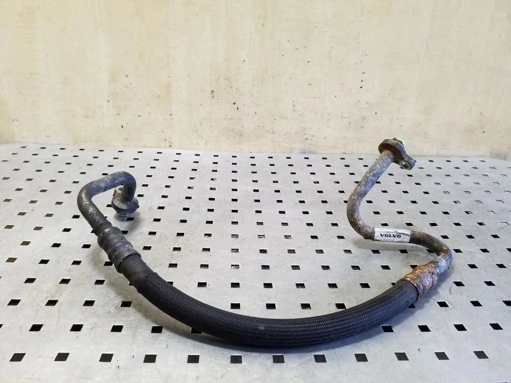 Air conditioning (A/C) pipe/hose 31332530