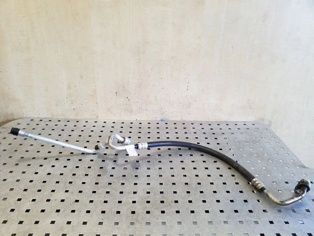 Kliimaseadme toru / voolik JB3B19C700AC